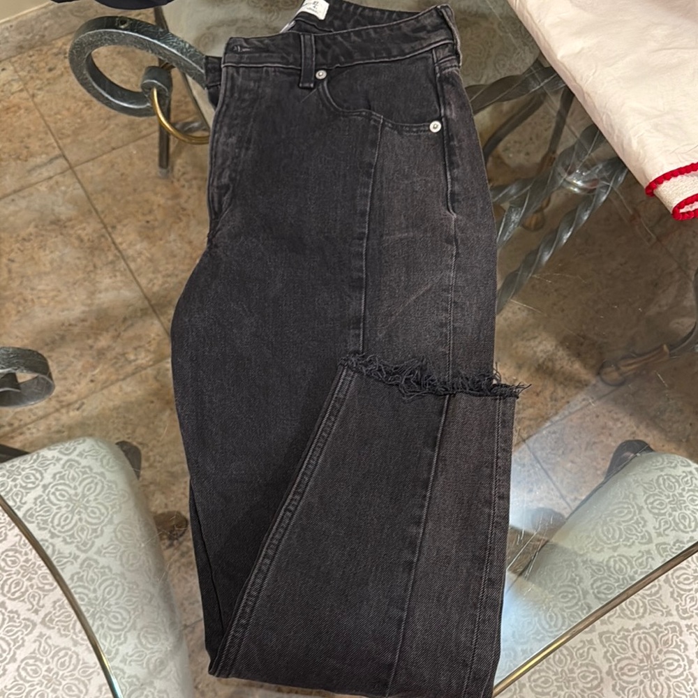Black Distressed Women's Jeans